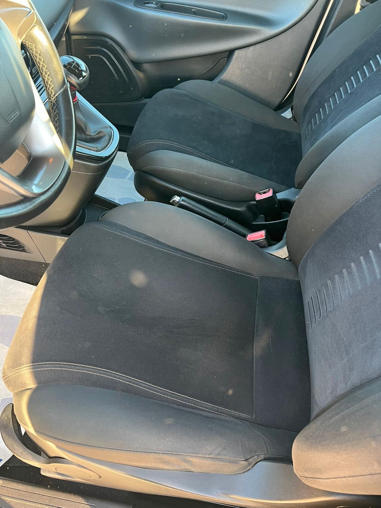 Lancia Ypsilon 1.3 MJT 16V 95 CV 5 porte S&S Platinum
