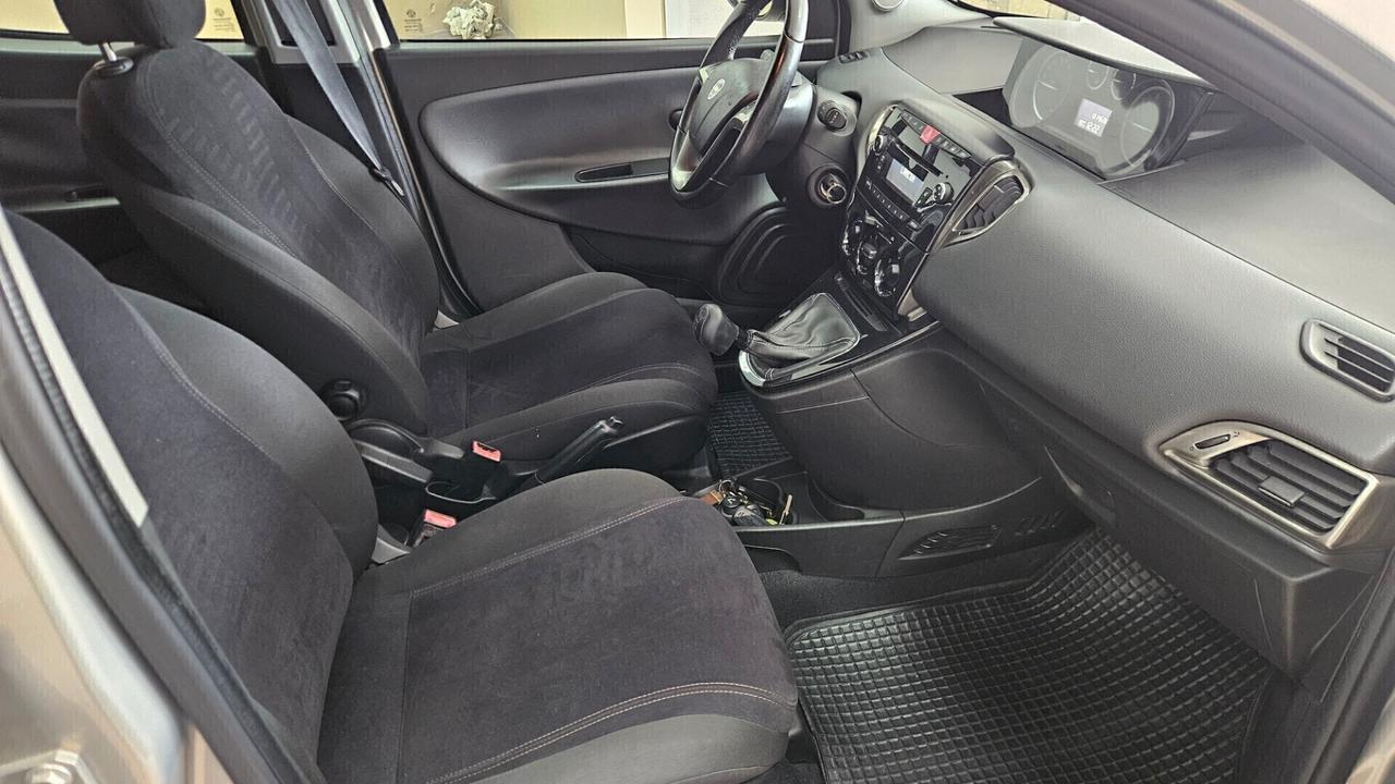 Lancia Ypsilon 1.3 MJT 16V 95 CV 5 porte S&S Gold