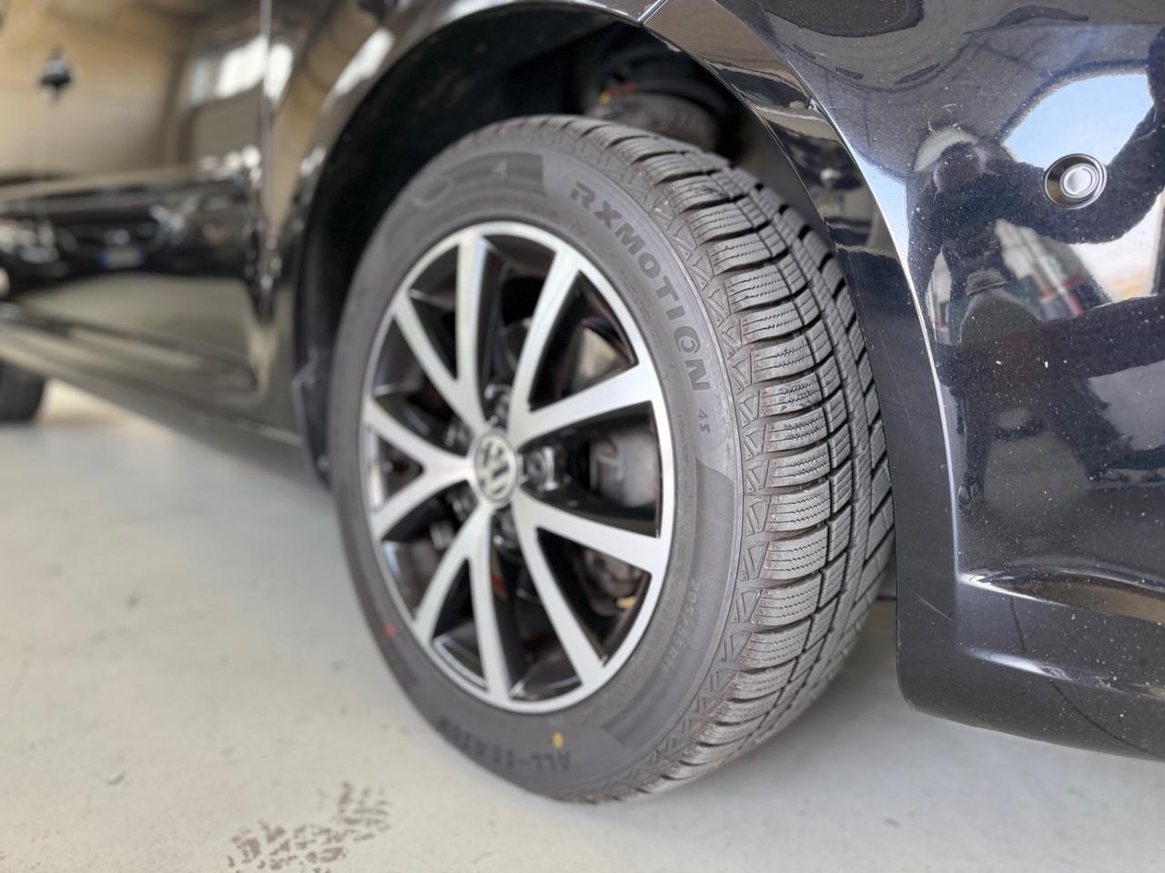 Volkswagen Touran 1.6 TDI DSG Comfortline 7 POSTI NEOPATENTATI