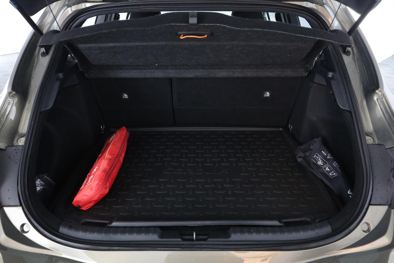 TOYOTA Corolla (2018--->) Corolla 2.0 Hybrid Style
