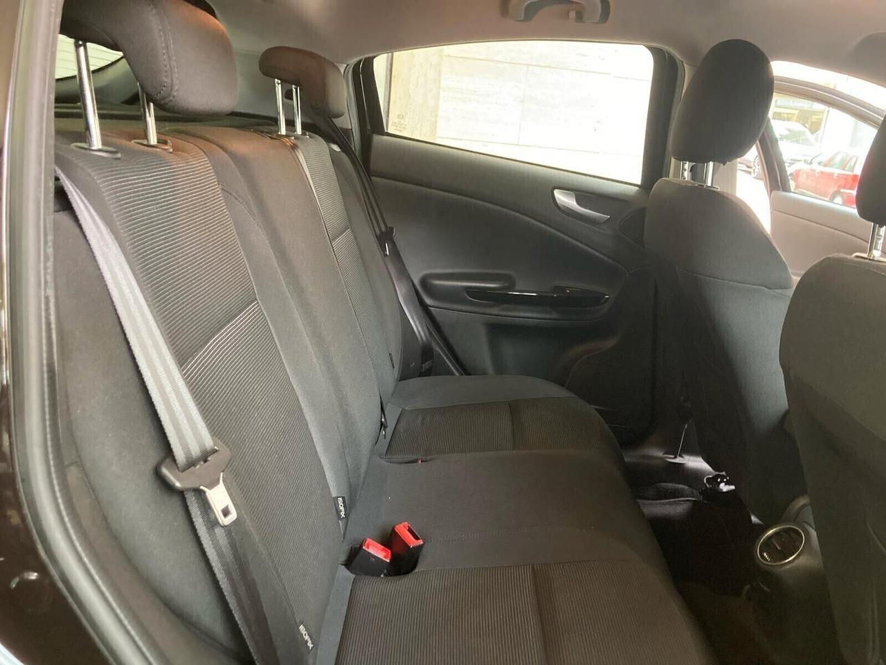 Alfa Romeo Giulietta 1.6 JTDm -X NEOPATENTATI-2012