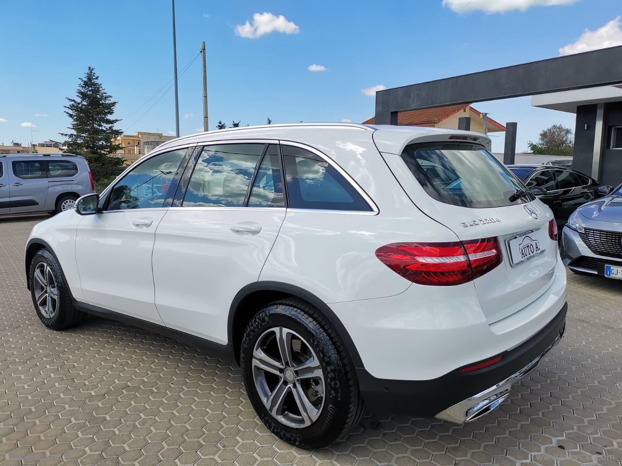 MERCEDES-BENZ GLC 220 d 4Matic Sport