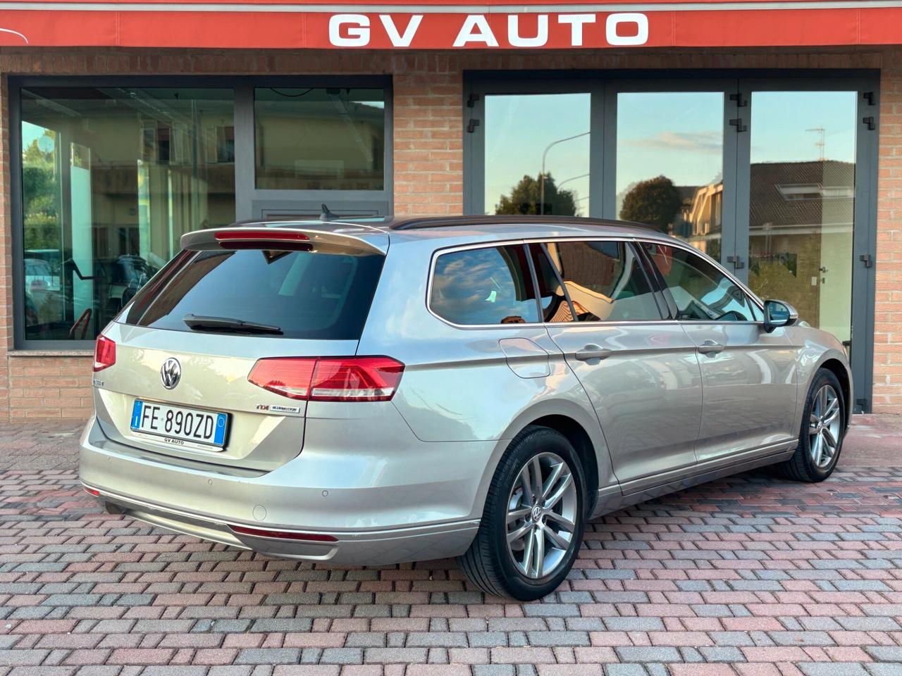 Volkswagen Passat Variant 1.6 dsg