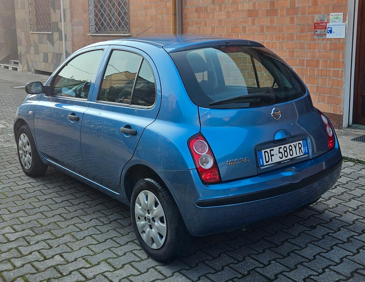 Nissan Micra 1.2 16V 65CV 5 porte Junior