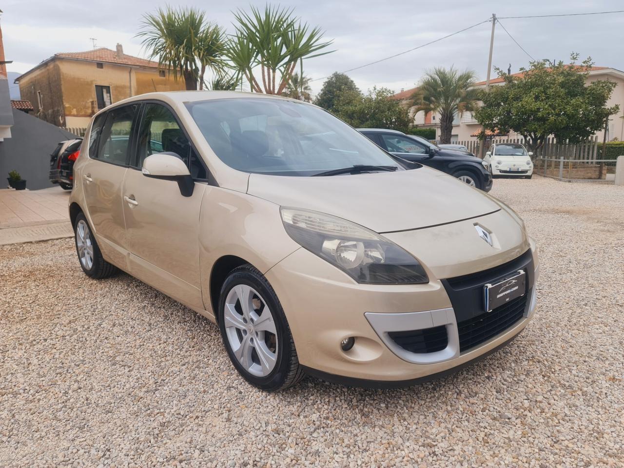 Renault Scenic Scénic X-Mod 1.5 dCi 110CV Dynamique