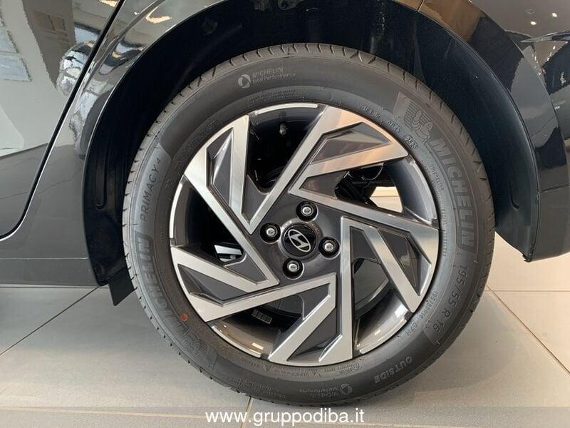 Hyundai i20 1.1 MPI MPI DOHC Petrol 5-speed M/T PE 1.2 MT CONNECTLINE +LP