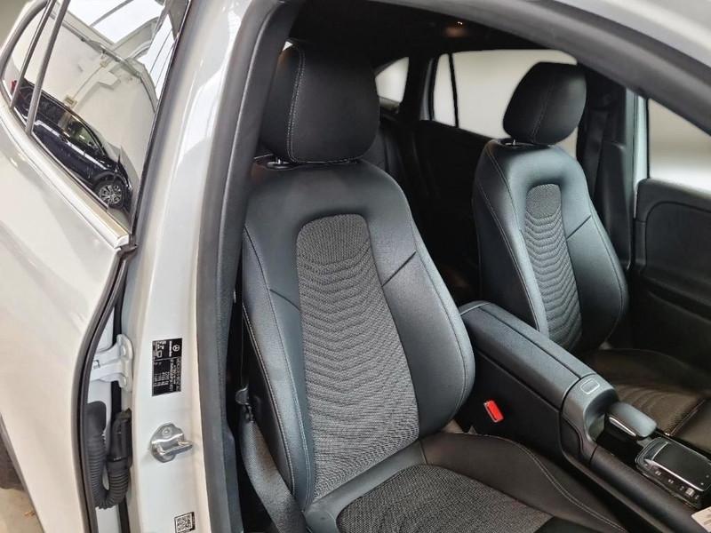 MERCEDES-BENZ GLA 250 E PLUG-IN HYBRID AUTO SPORT CROSSOVER
