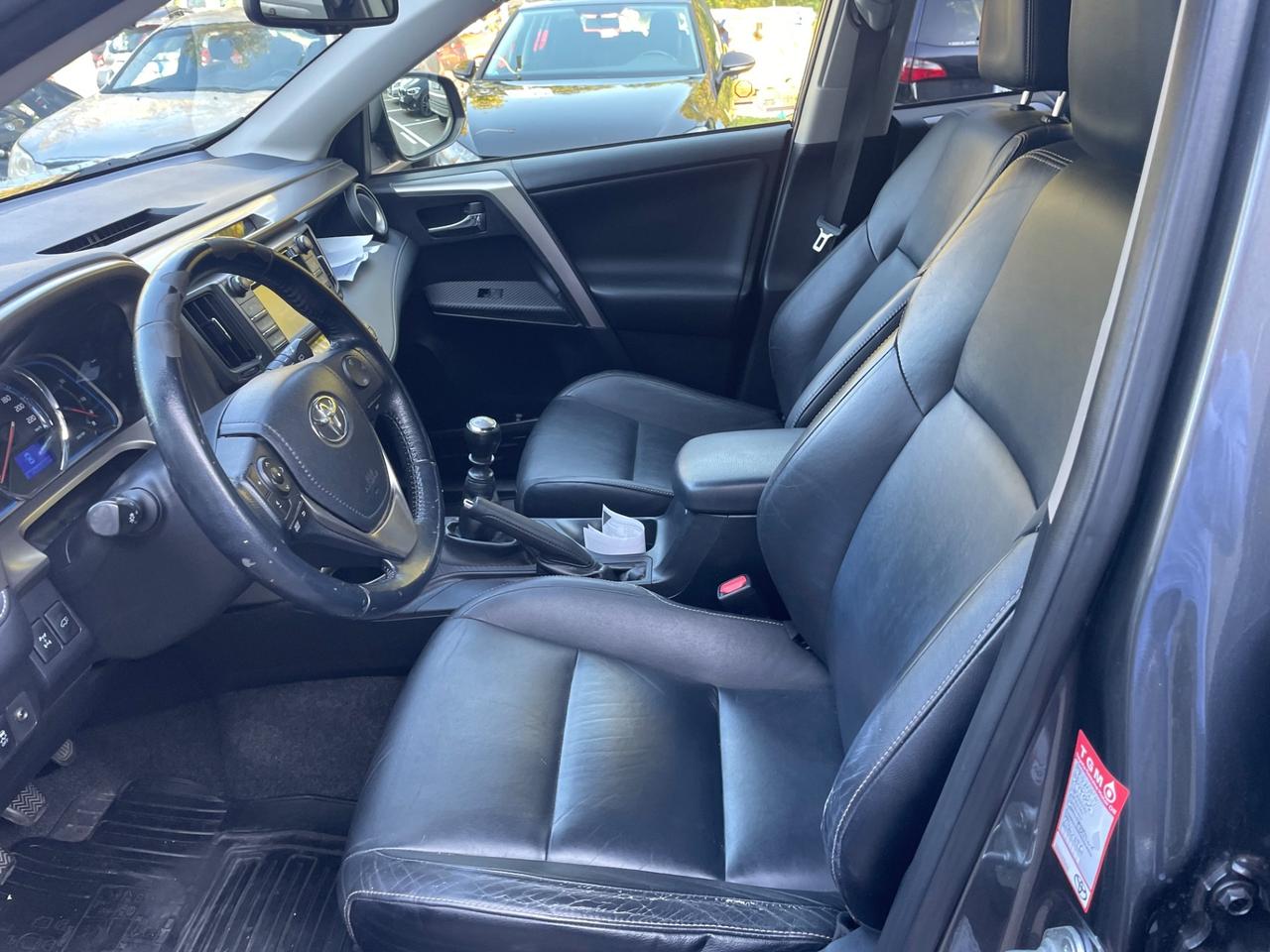 Toyota RAV 4 RAV4 2.2 D-4D 4WD*Navi*Retrocamera*Libro service*