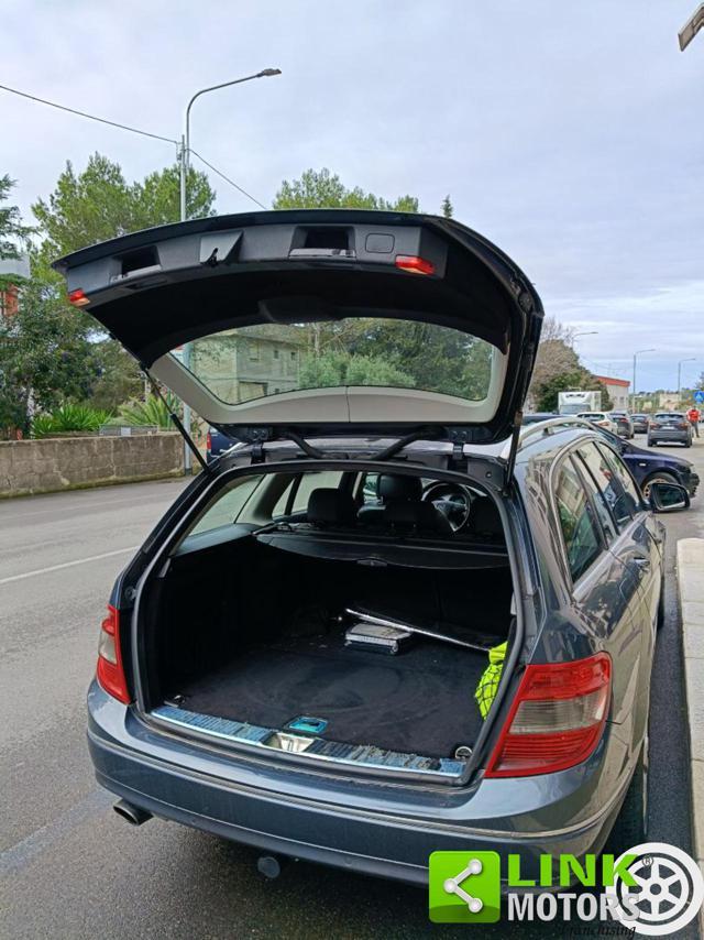 MERCEDES-BENZ C 220 CDI S.W. Avantg.GANCIO TRAINO