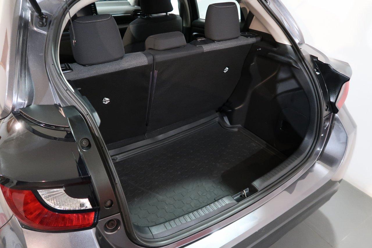 Toyota Yaris 1.5h Business # TELECAMERA # CAMBIO AUT #