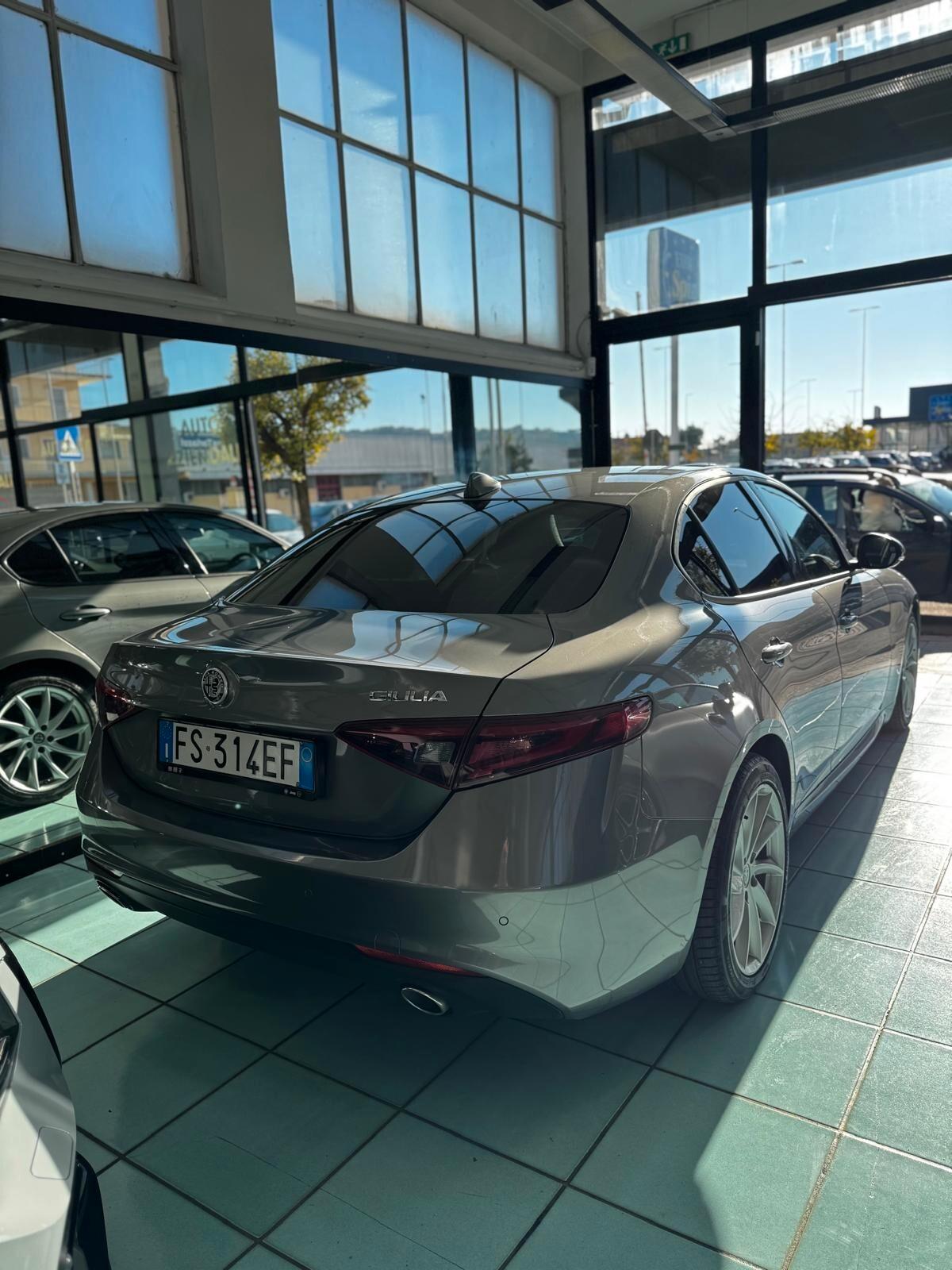 Alfa Romeo Giulia 2.2 Turbodiesel 180 CV AT8 Super