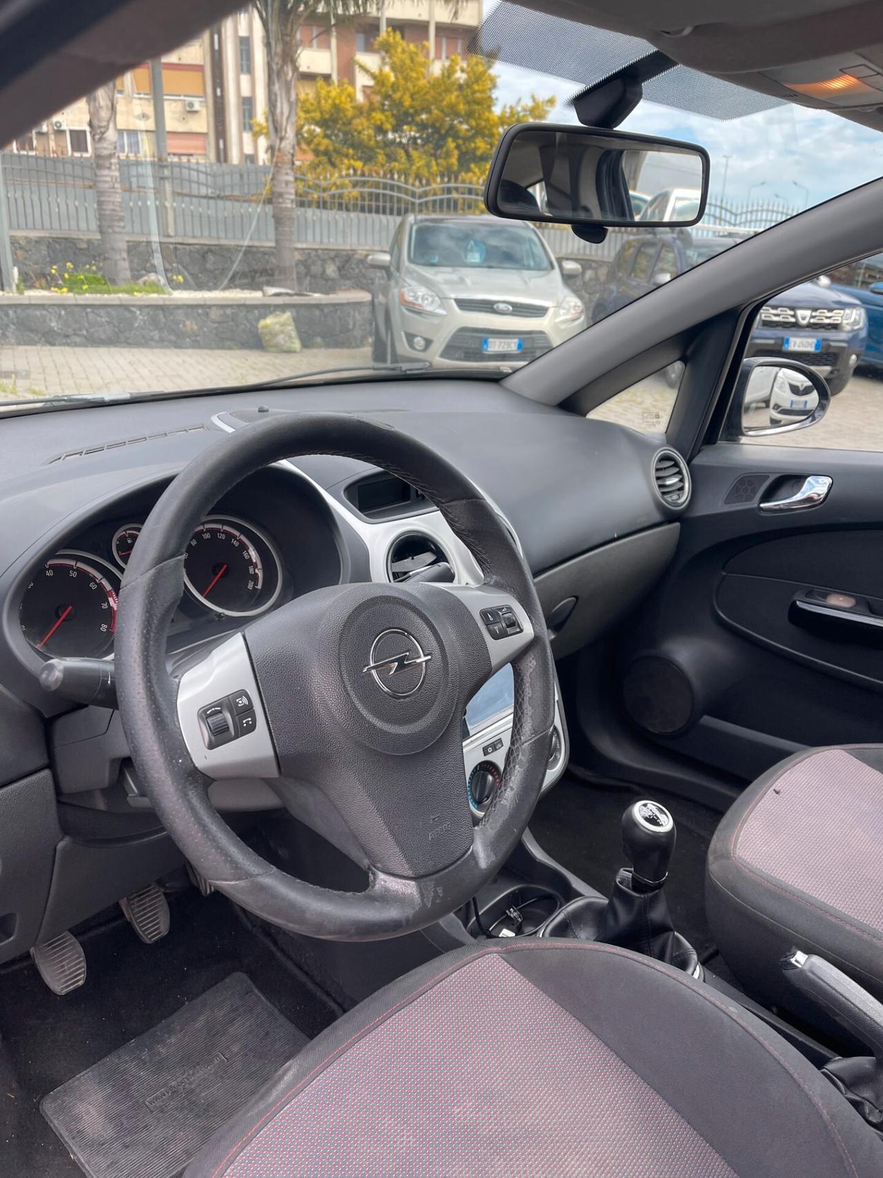 Opel Corsa 1.2 Sport