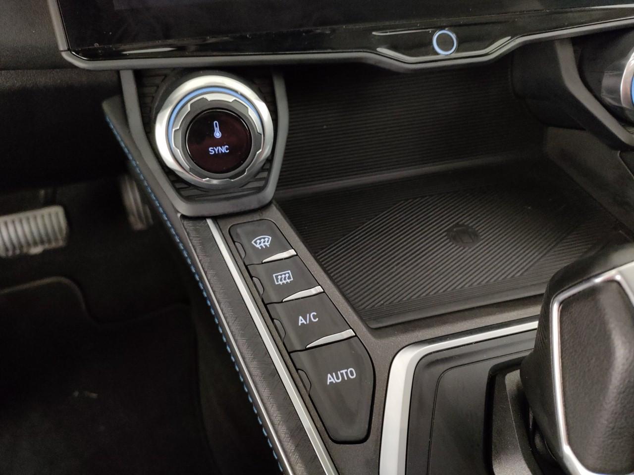 Lynk & Co 01 1.5 td phev auto