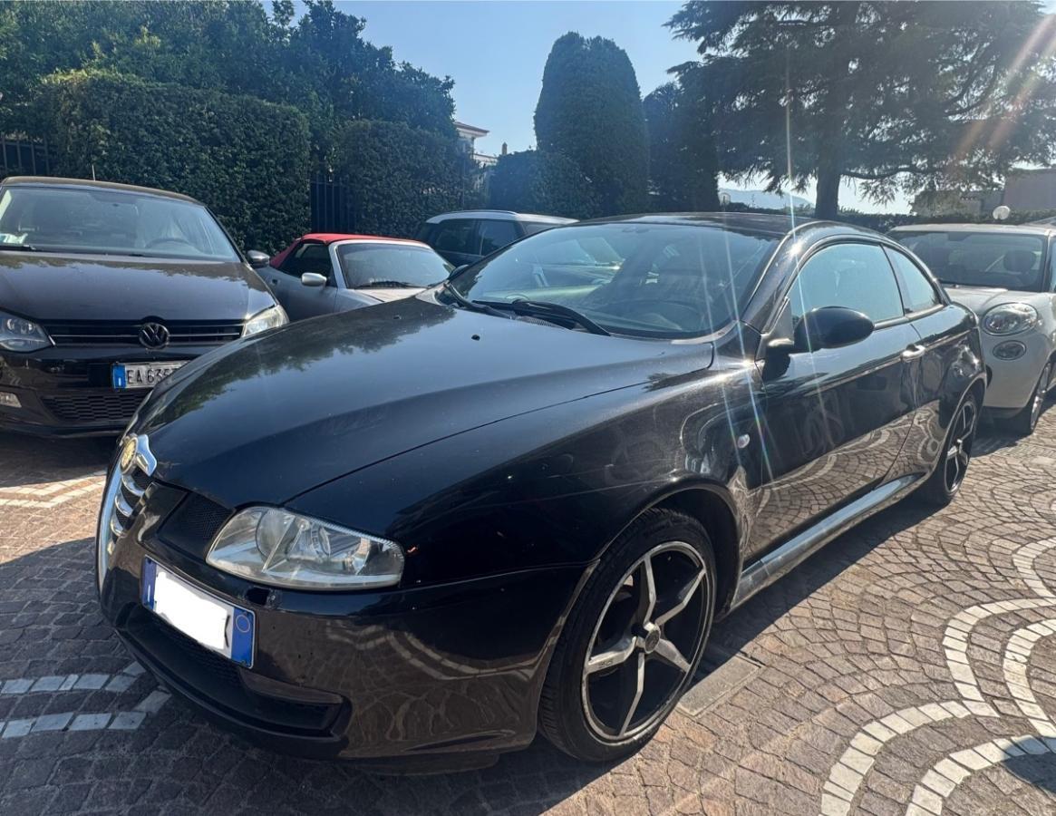 ALFA ROMEO GT 1.9 MJT 16V Luxury 150 Cv