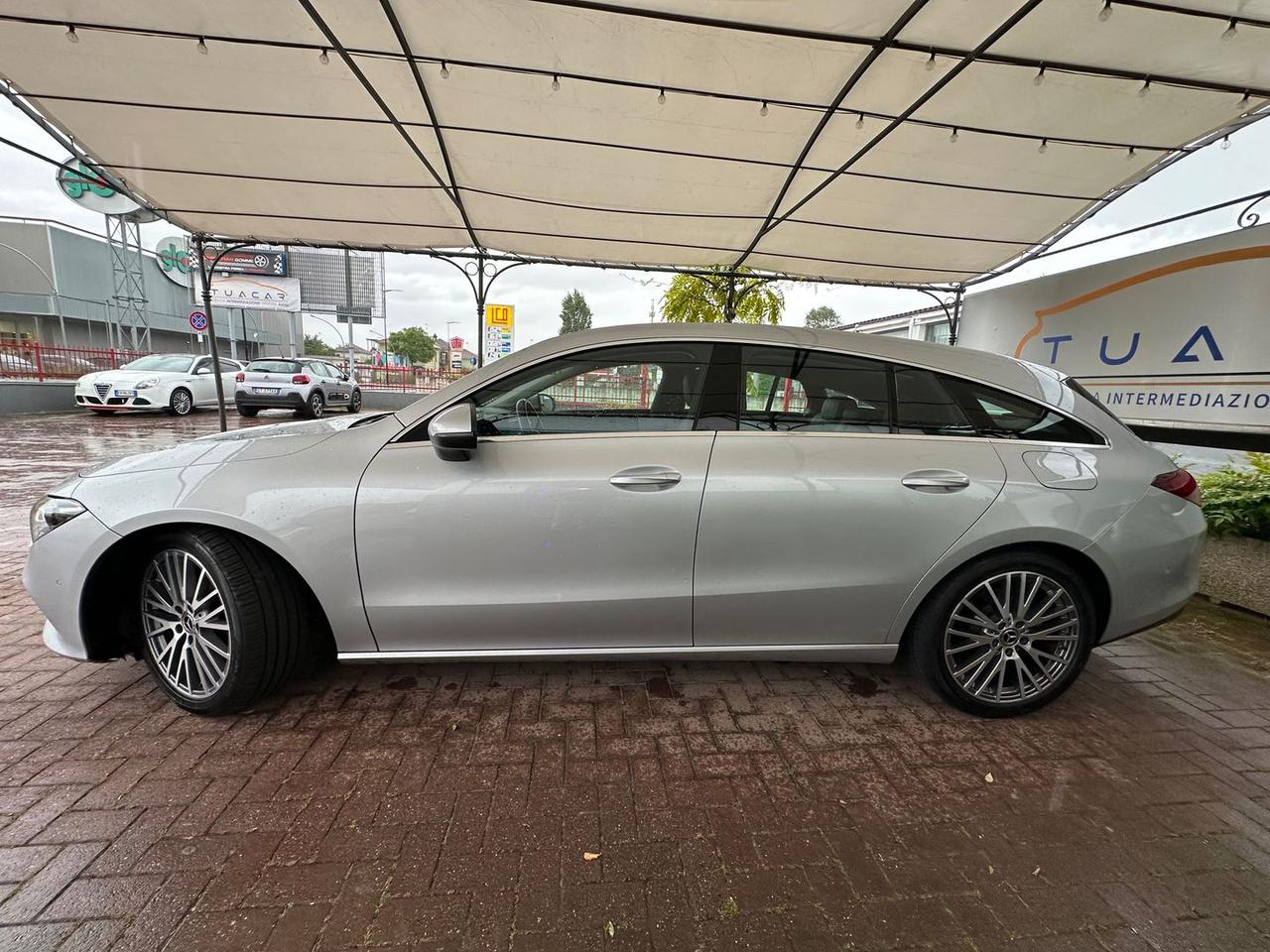 Mercedes-Benz CLA 180 Sport CLA 180 D