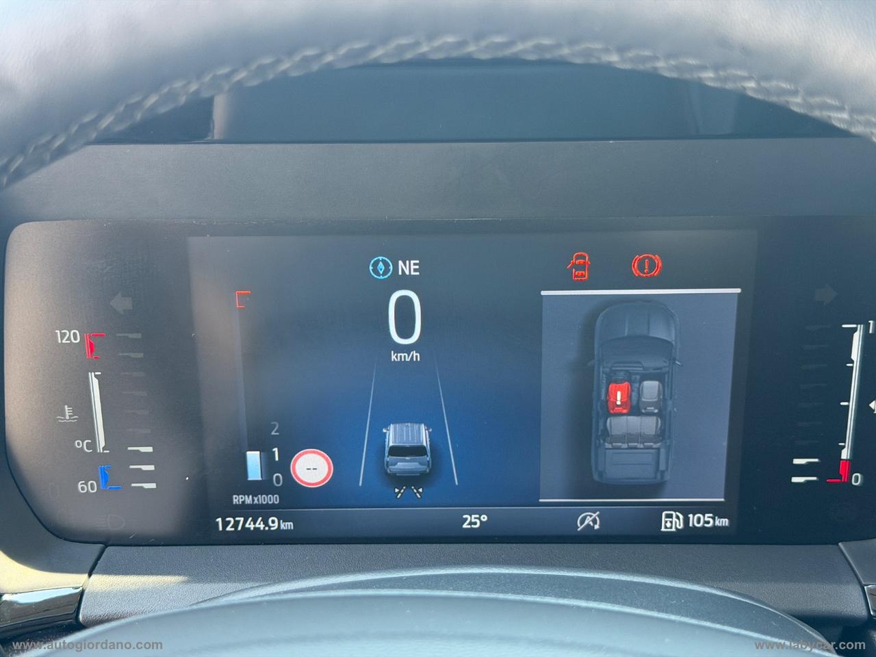 FORD Tourneo Courier 1.0 EcoBoost Titanium