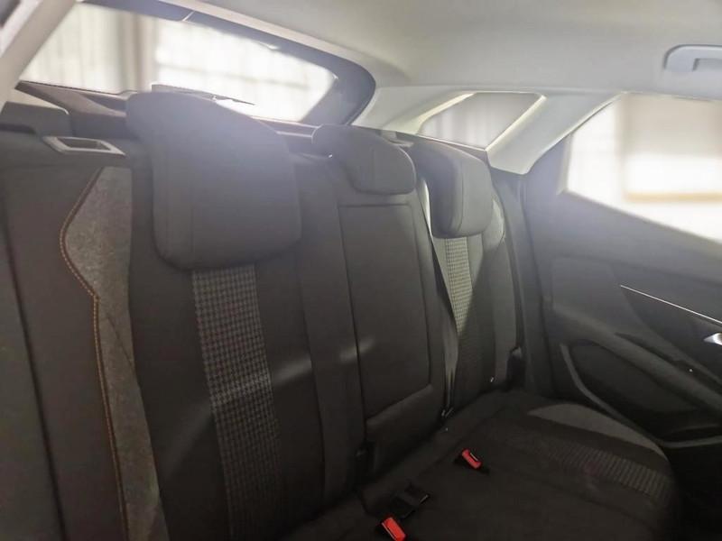 PEUGEOT 3008 BlueHDI 130 EAT8 S/S Business