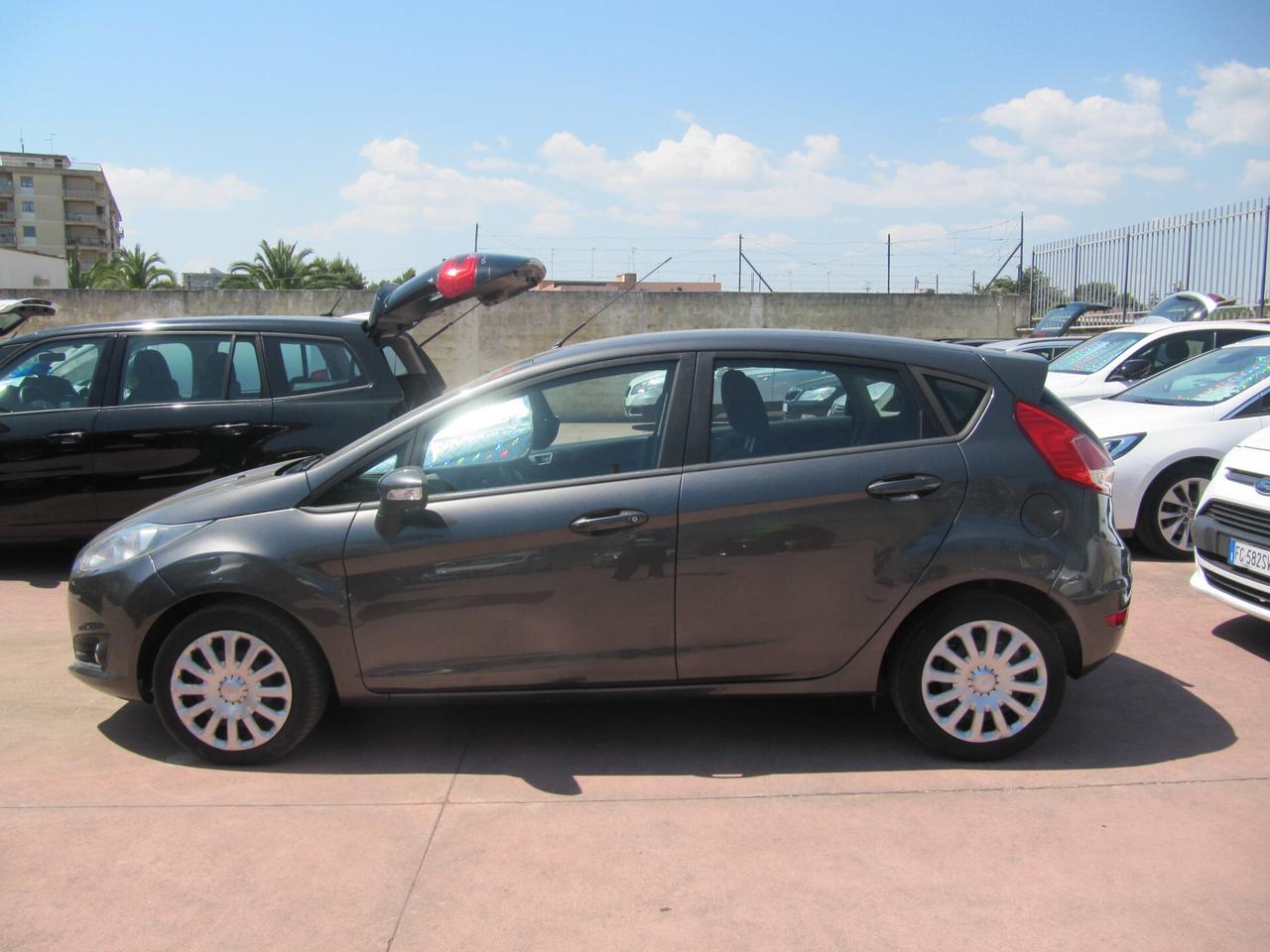 Ford Fiesta Plus 1.5 TDCi 75CV 5 porte