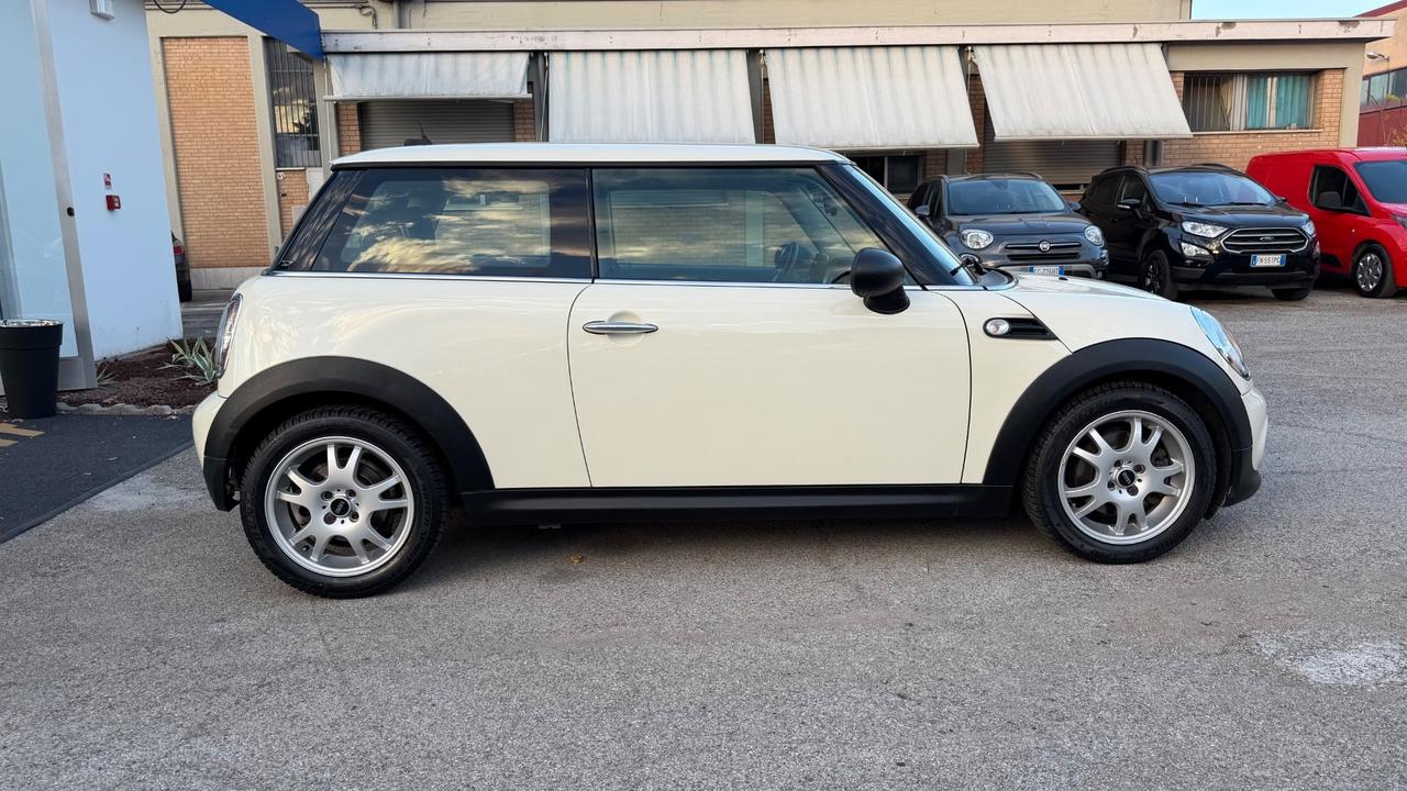 Mini 1.6 16V One (55kW)