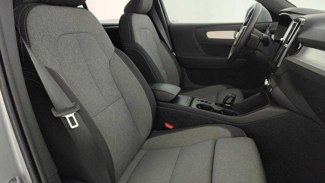 VOLVO XC40 2.0 b3 Core auto