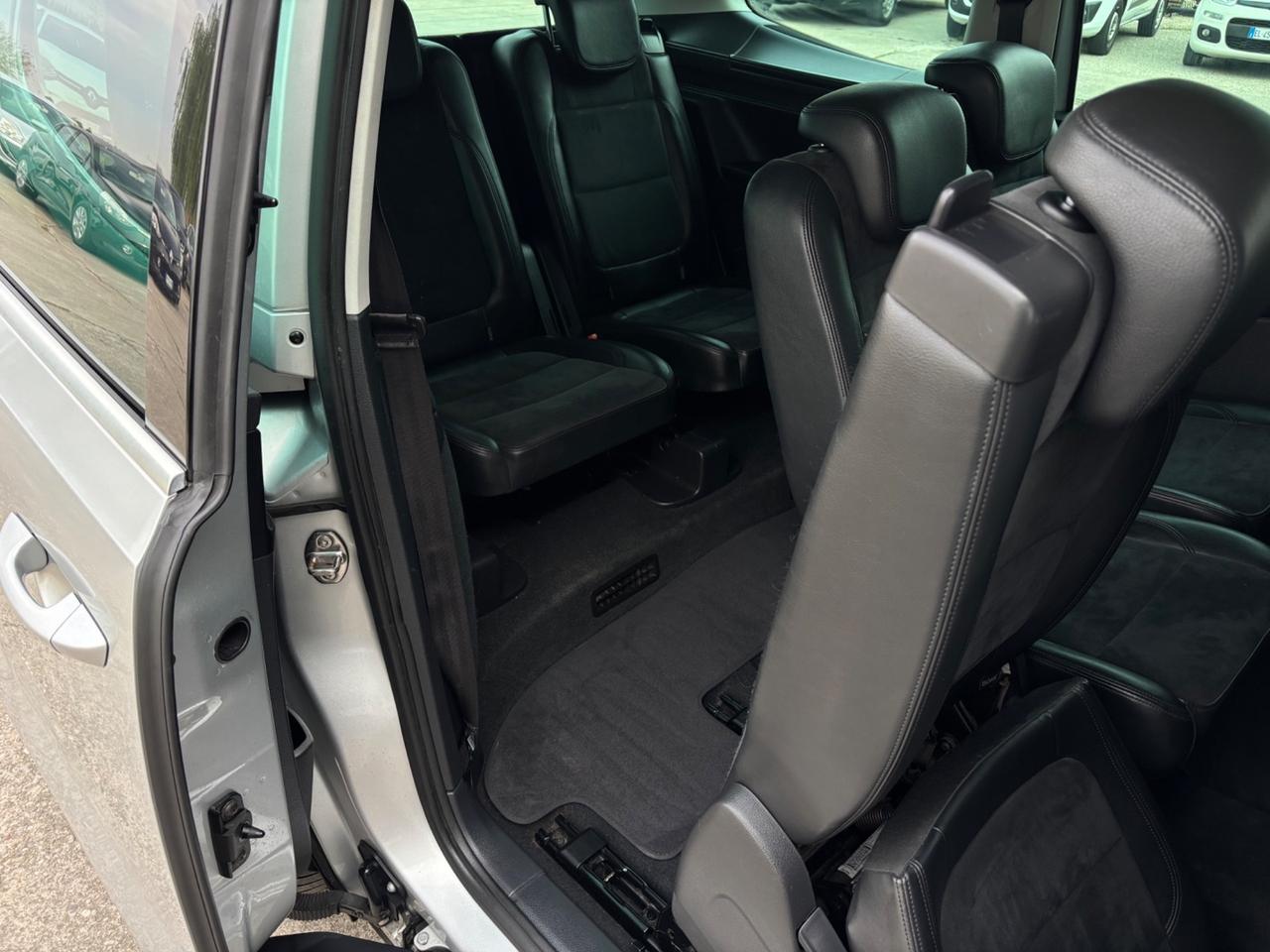 Volkswagen Sharan 2.0 TDI DSG Highline 7 posti