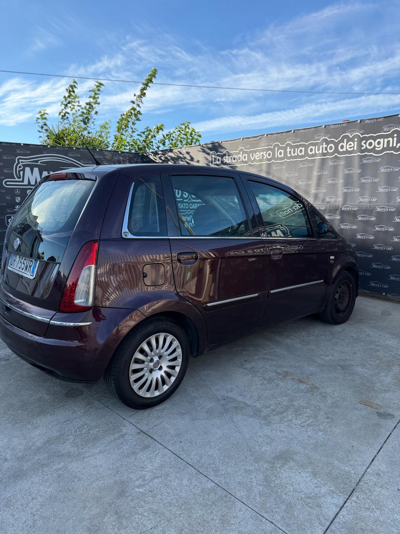 LANCIA MUSA (anno 2008)