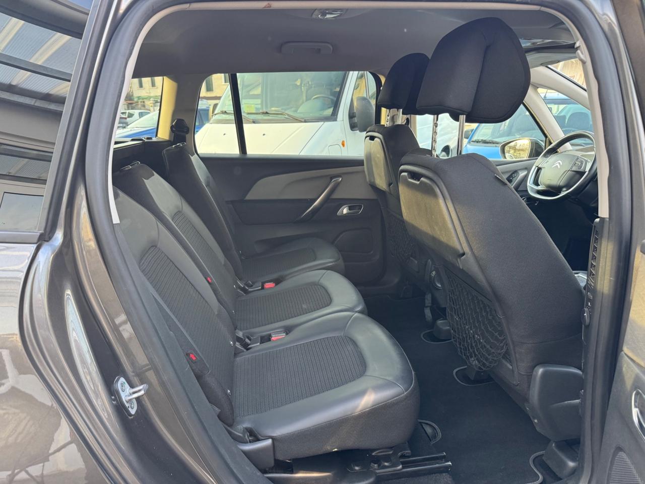 Grand C4 SpaceTourer 130 EAT8 Shine 7 POSTI