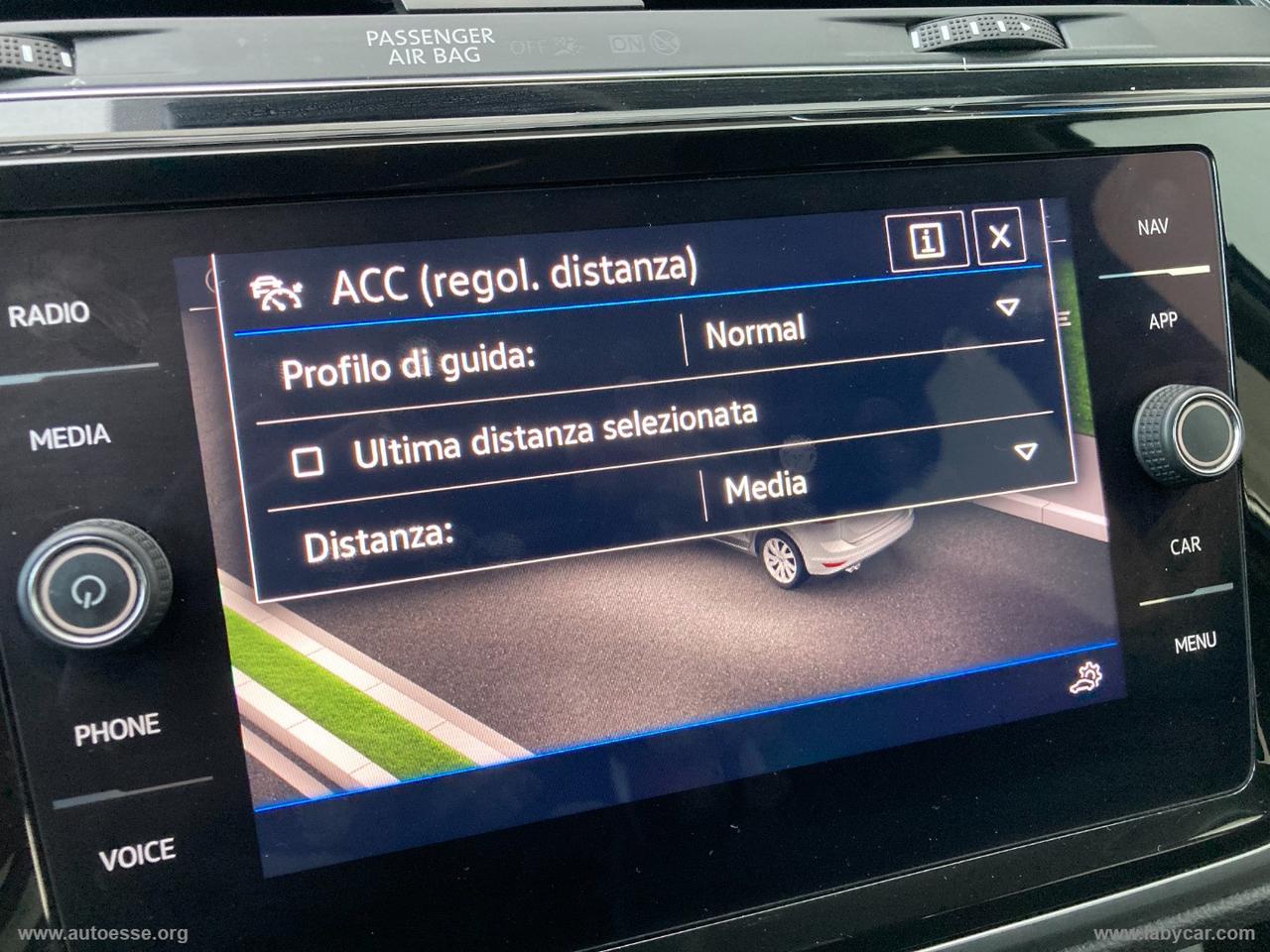 VOLKSWAGEN Touran 2.0 TDI 150 CV DSG Business BMT