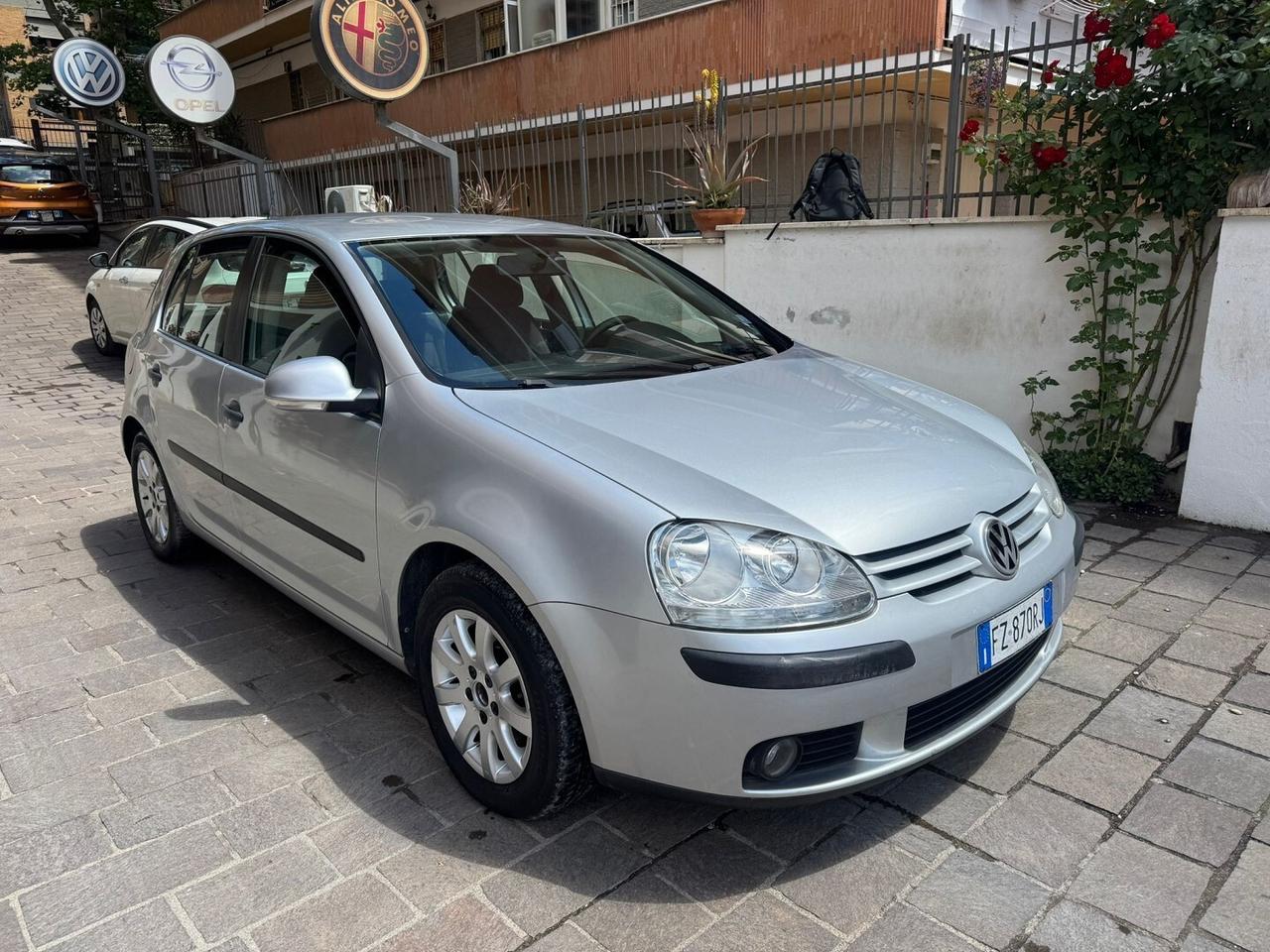 VOLKSWAGEN Golf 1.6 5 porte Comfortline GPL