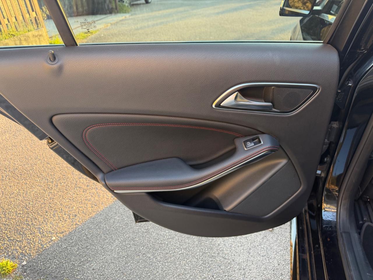 Mercedes-benz A 200 d Premium. AMG