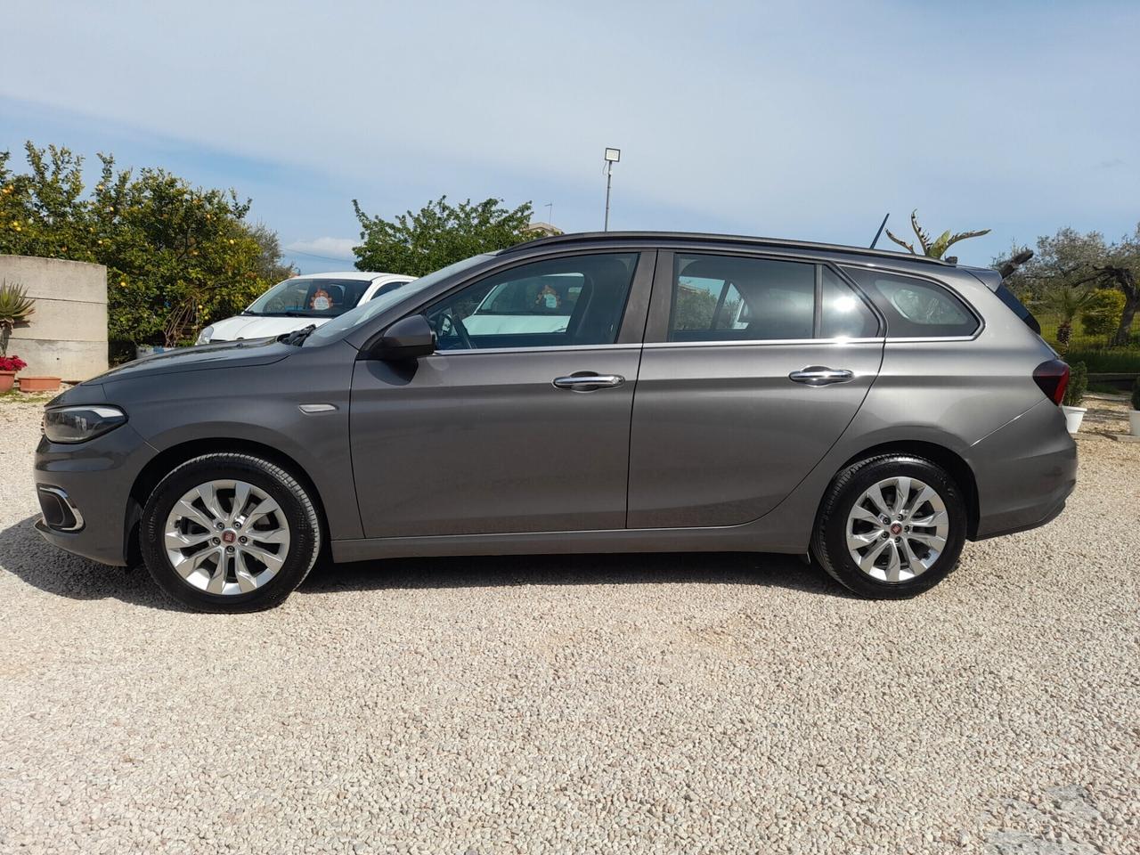 Fiat Tipo 1.6 Mjt SW Lounge Navi anno 2020