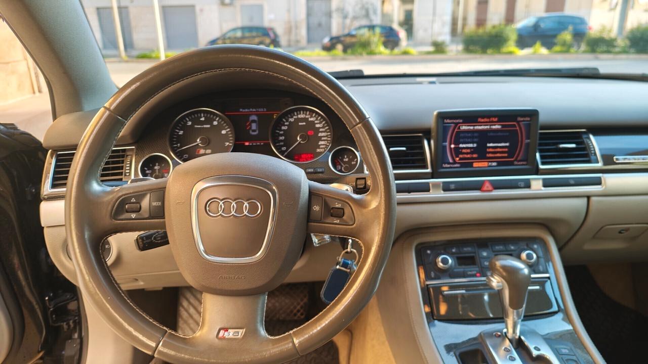 Audi A8 S8 5.2 V10 quattro tiptronic Lamborghin ASI