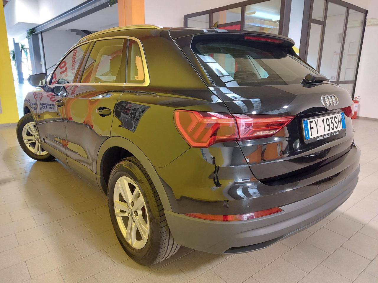 Audi Q3 35 2.0 tdi Business Advanced s-tronic