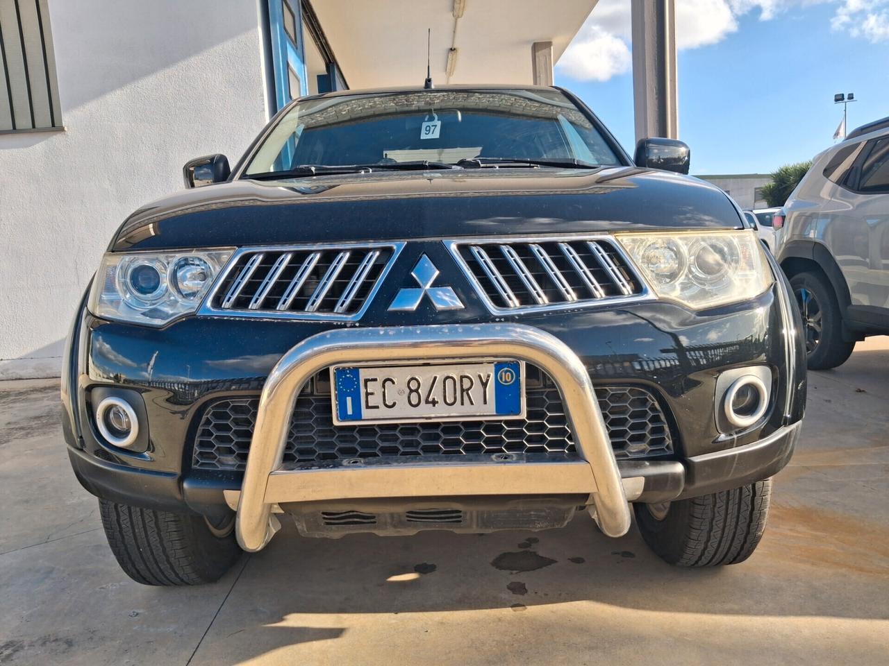 MITSUBISHI L200 D/C Worrior 2.500 DI-D 178cv A/T