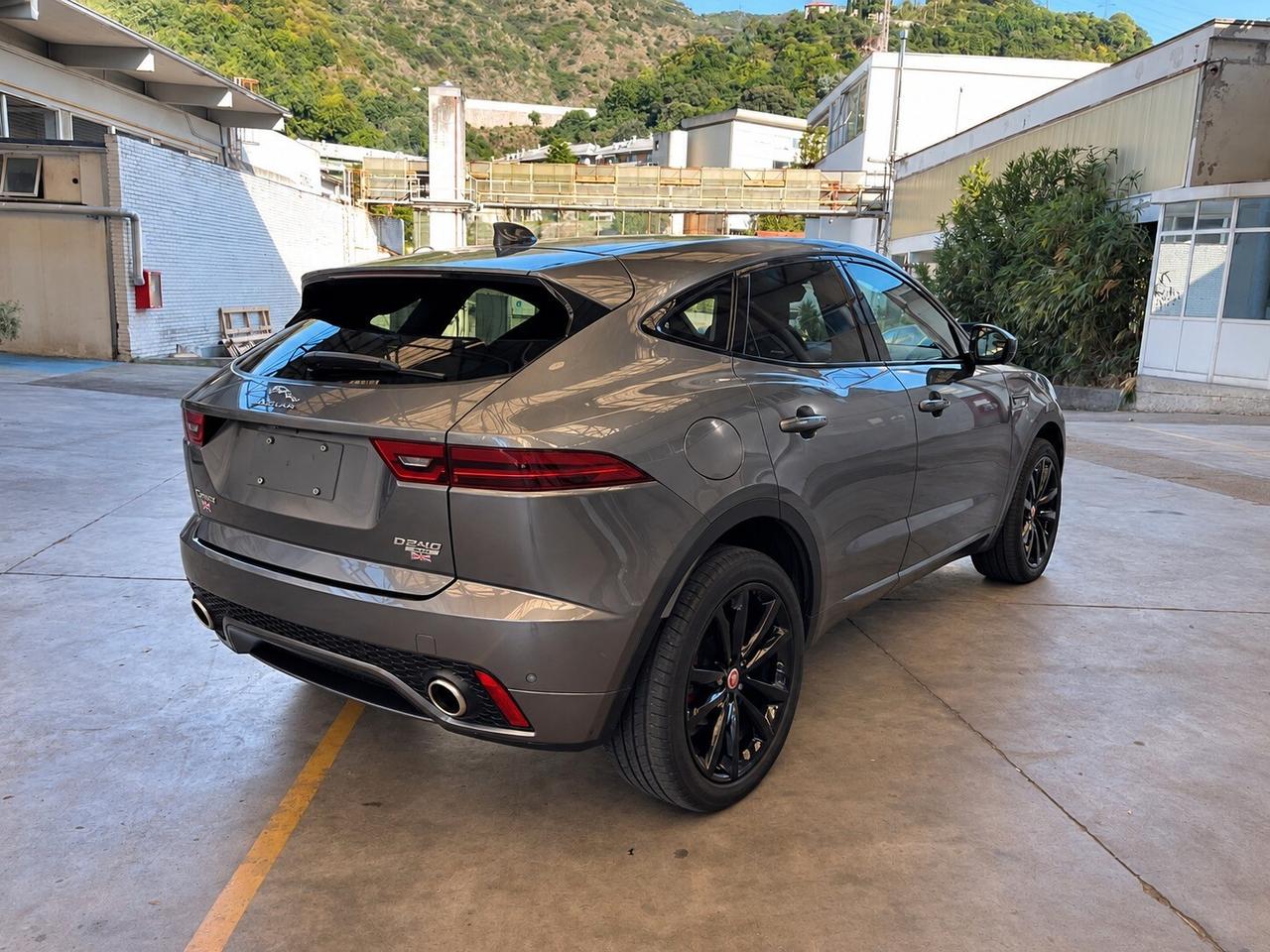 Jaguar E-Pace 2.0D 240 CV AWD aut. R-Dynamic SE
