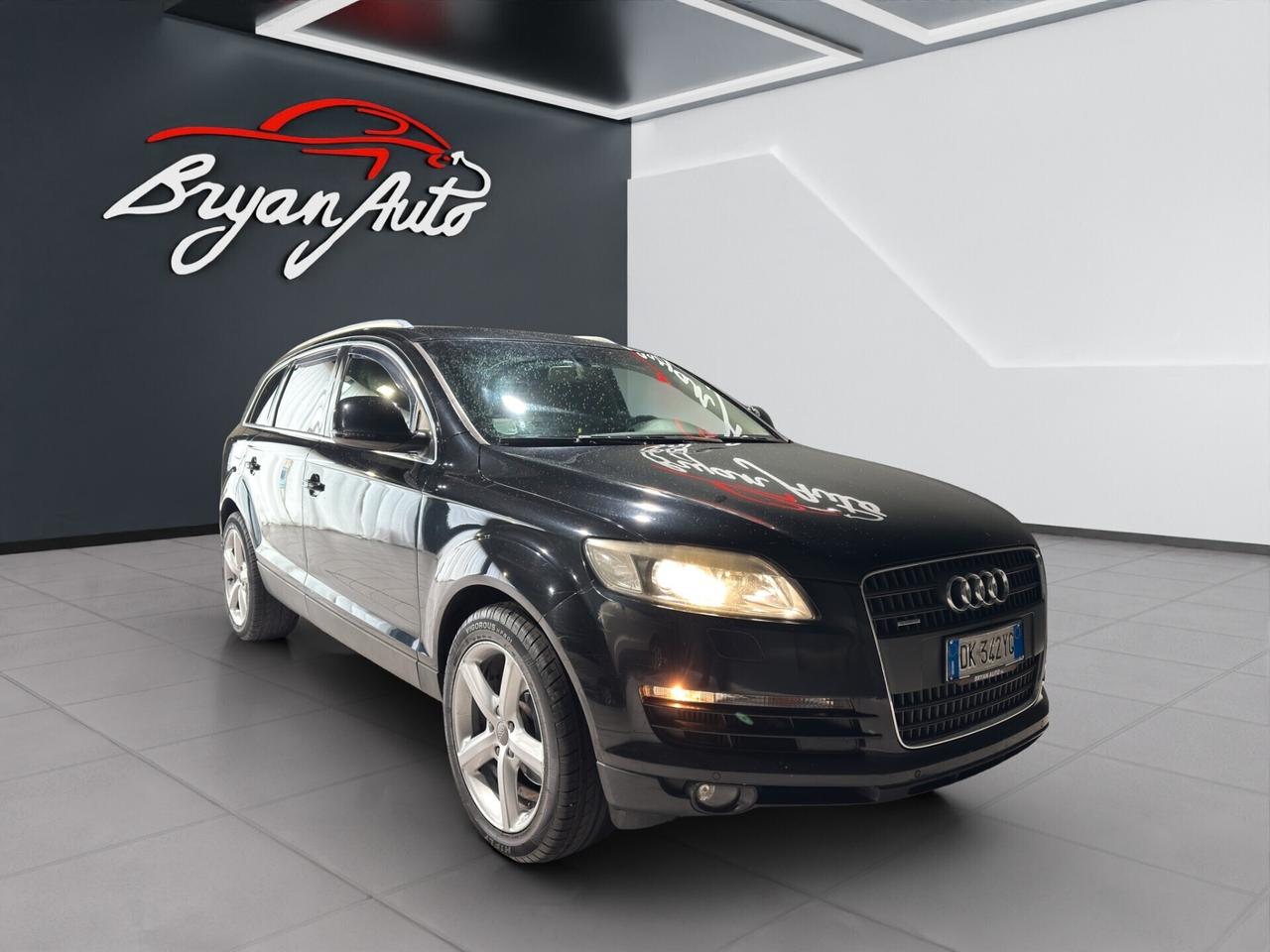 Audi Q7 3.0 V6 TDI 233CV quattro tiptronic