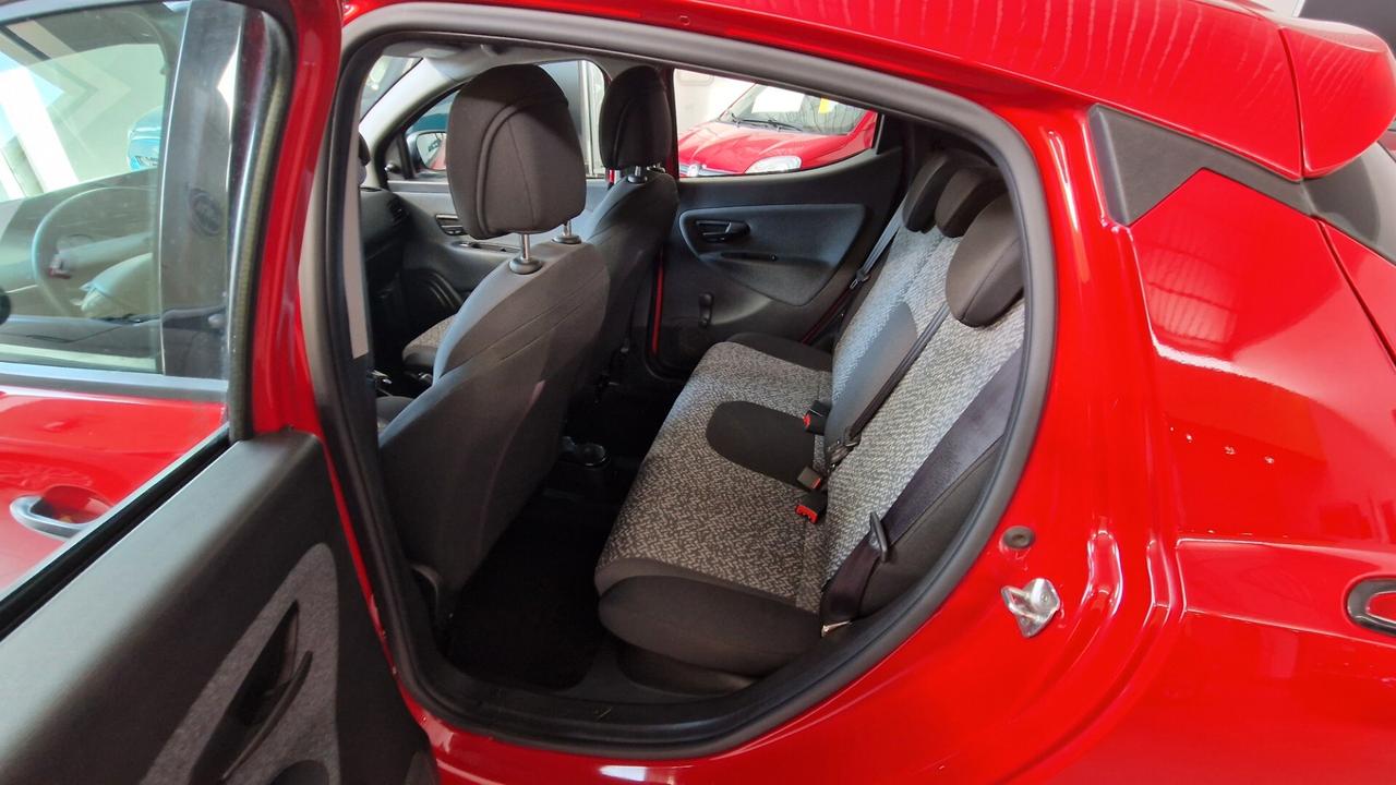 Lancia Ypsilon 1.2 69 CV 5 porte GPL Ecochic Elefantino Blu