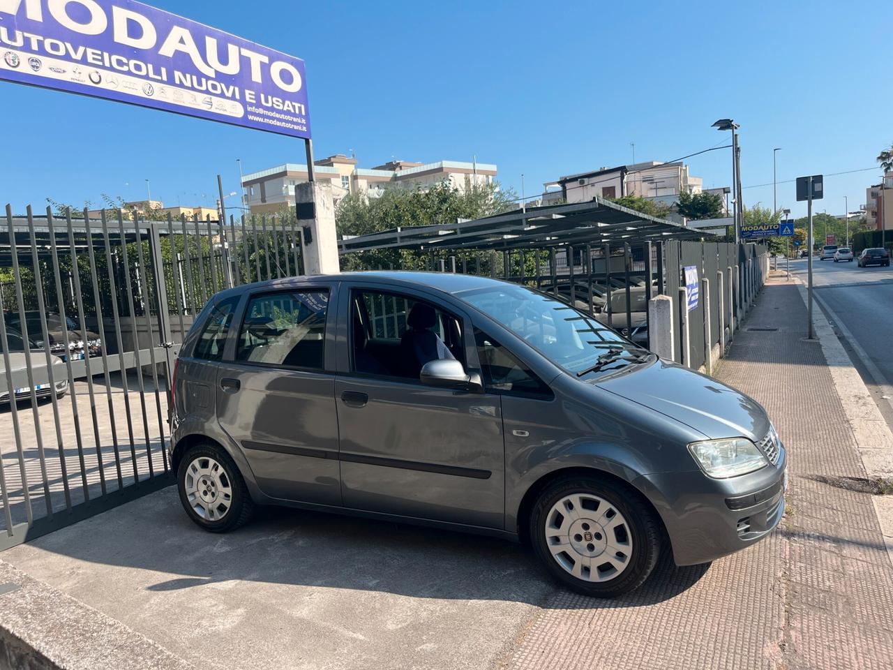 Fiat Idea 1.4 16V S&S Emotion