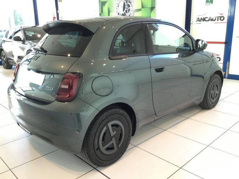FIAT 500 Fiat 500E HATCHBACK 500e - Giorgio Armani - ROTT. MAGGIO