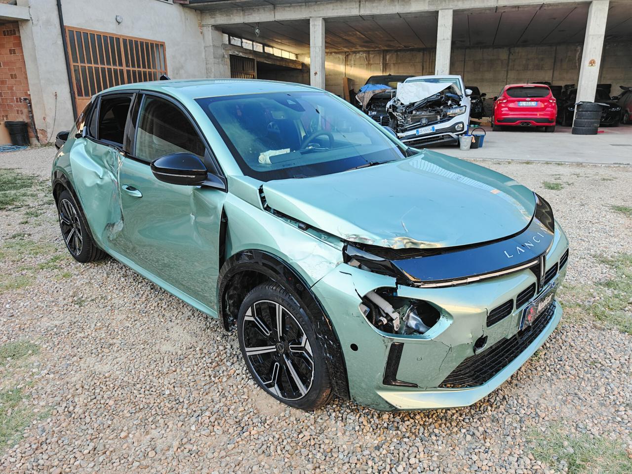 Lancia Ypsilon 1.2 100cv Hybrid e-DCT LX