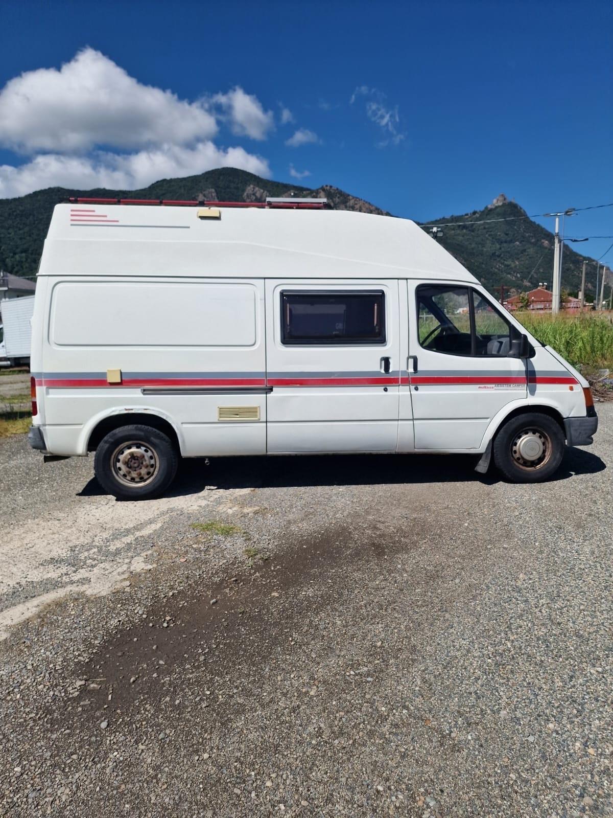 Vra22 Camper puro Ford del 1992 in saldo