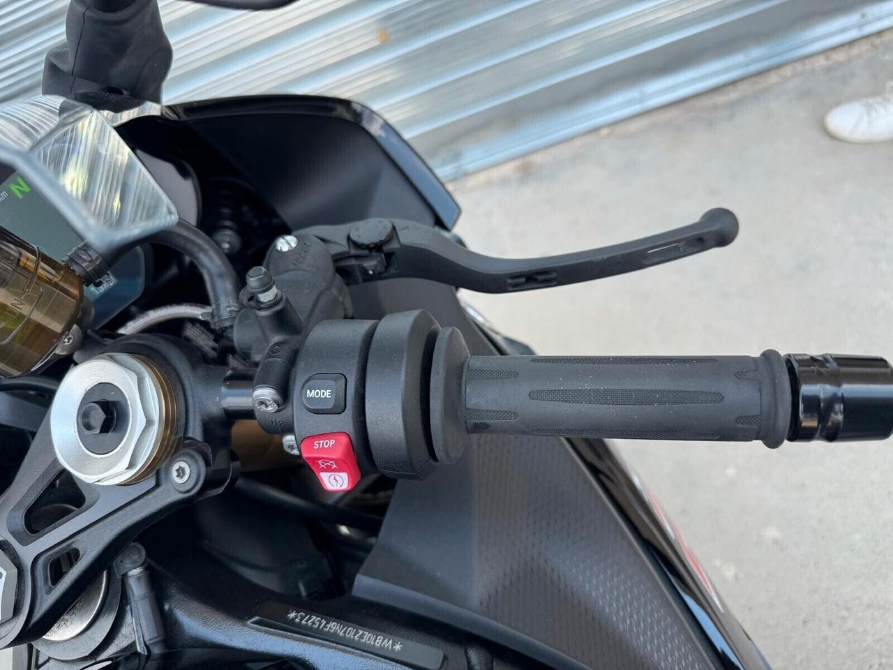 BMW S 1000 RR