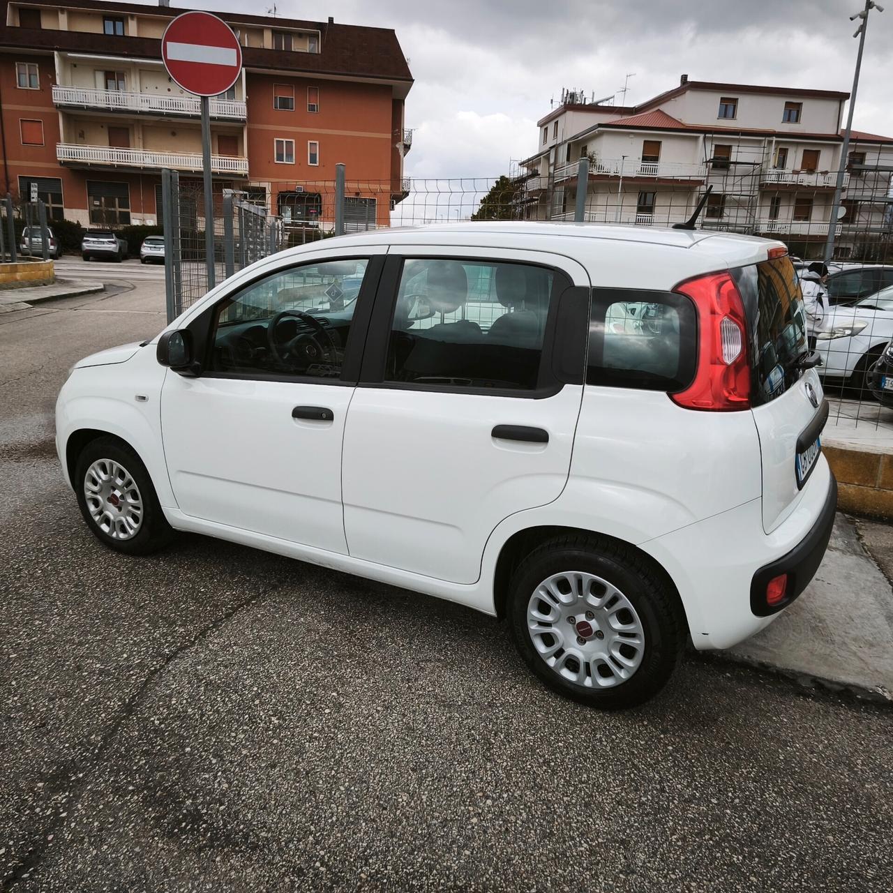 Fiat Panda 1.0 FireFly S&S Hybrid Pandina