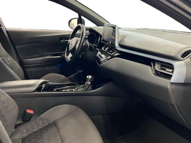 TOYOTA C-HR 2.0 Hybrid E-CVT Trend