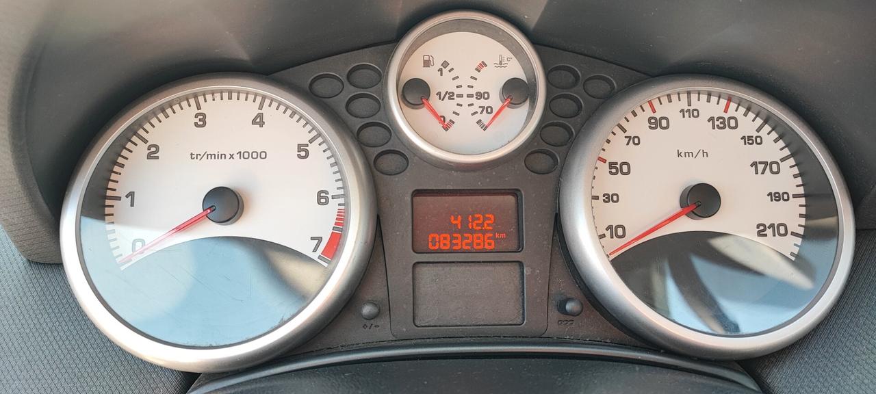 Peugeot 207 1.4 8V 75CV 3p. X Line