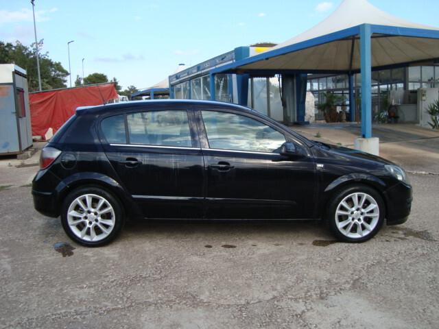 Opel Astra 1.7 CDTI 101CV 5 porte Cosmo