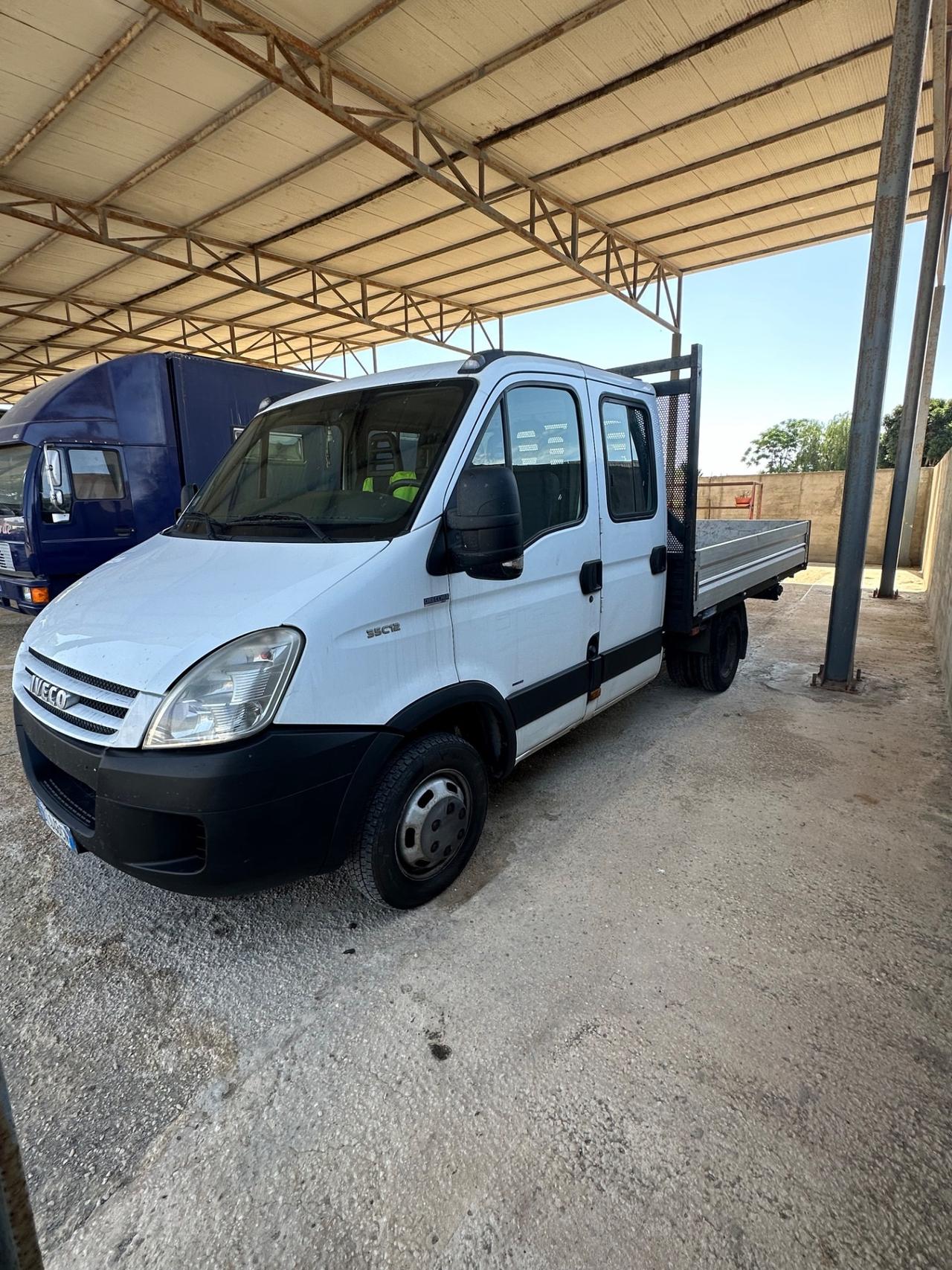 Iveco Daily 7 posti Cassonato fisso