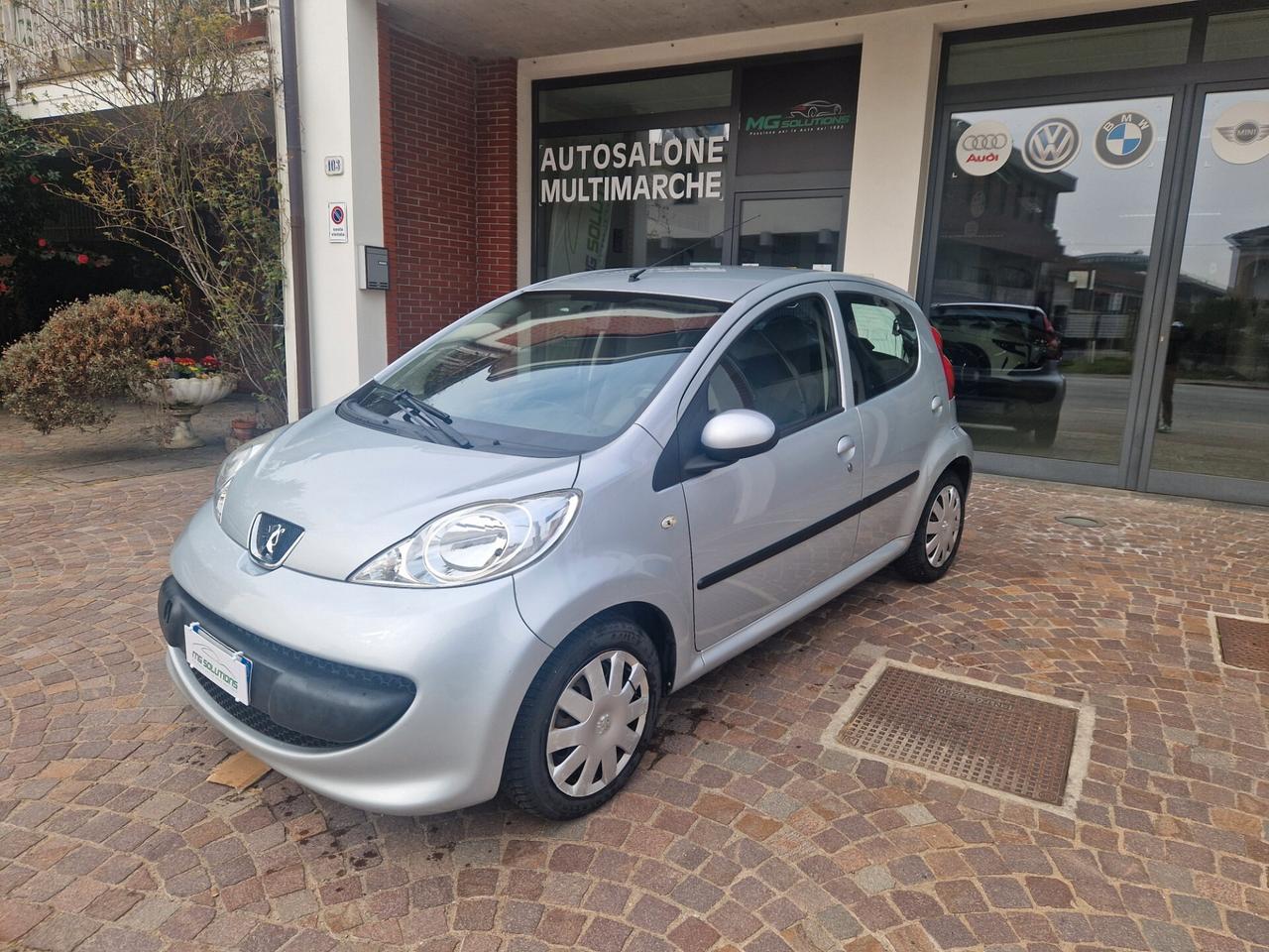 Peugeot 107 5p 1.0 68cv / FRIZIONE NUOVA