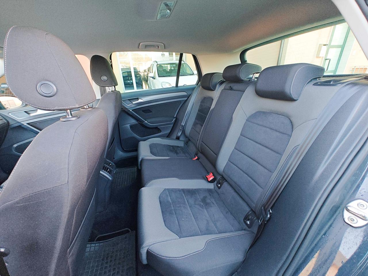 Volkswagen Golf 2.0 TDI 5p. Executive BlueMotion Technology