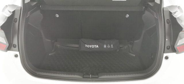 TOYOTA Yaris 1.5 Hybrid 5 porte Business
